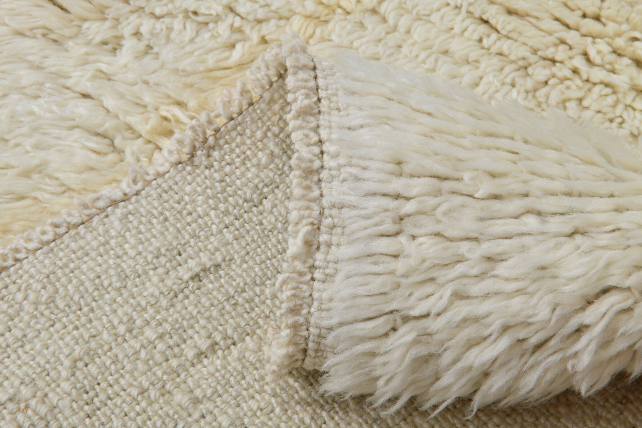 100% wool carpet rug 255x153cm