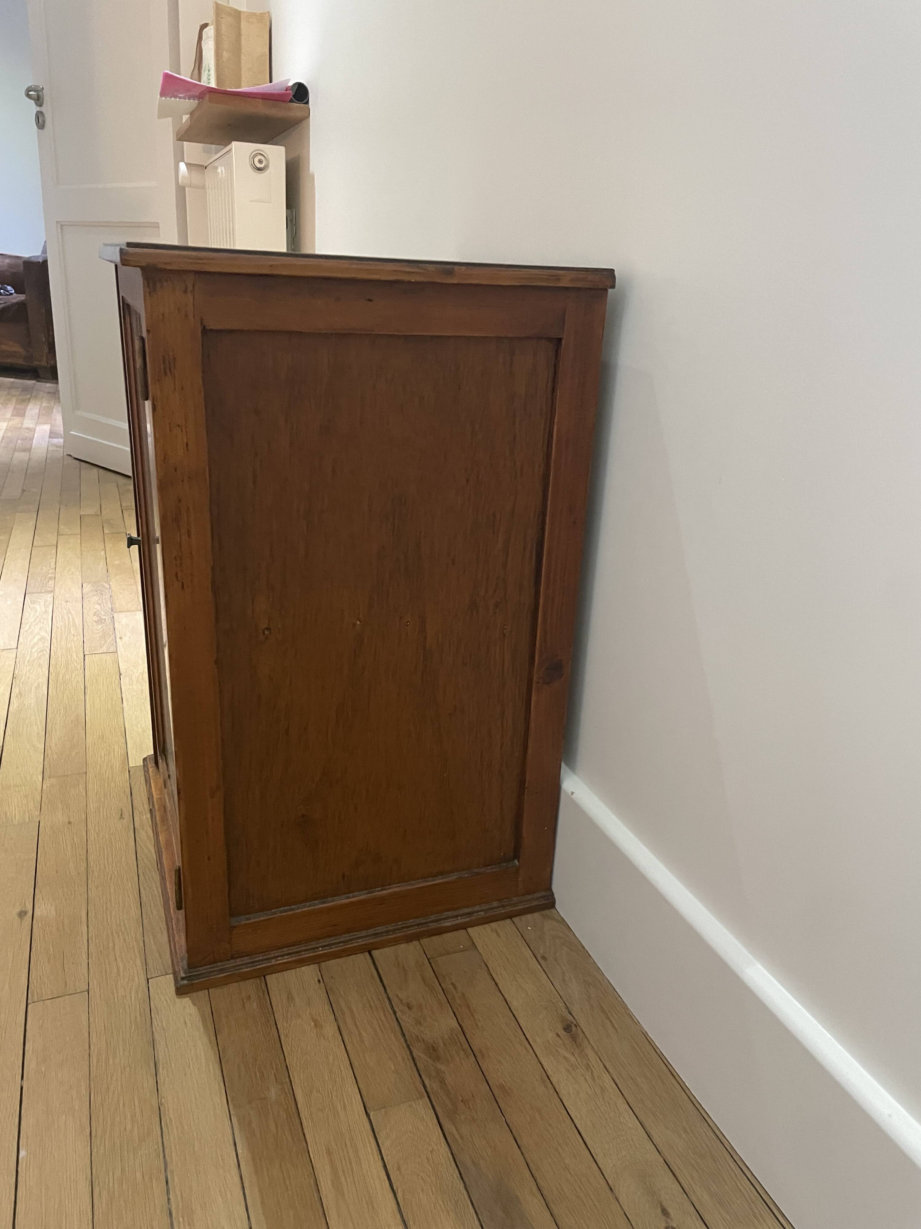 Vintage wooden display cabinet 260225