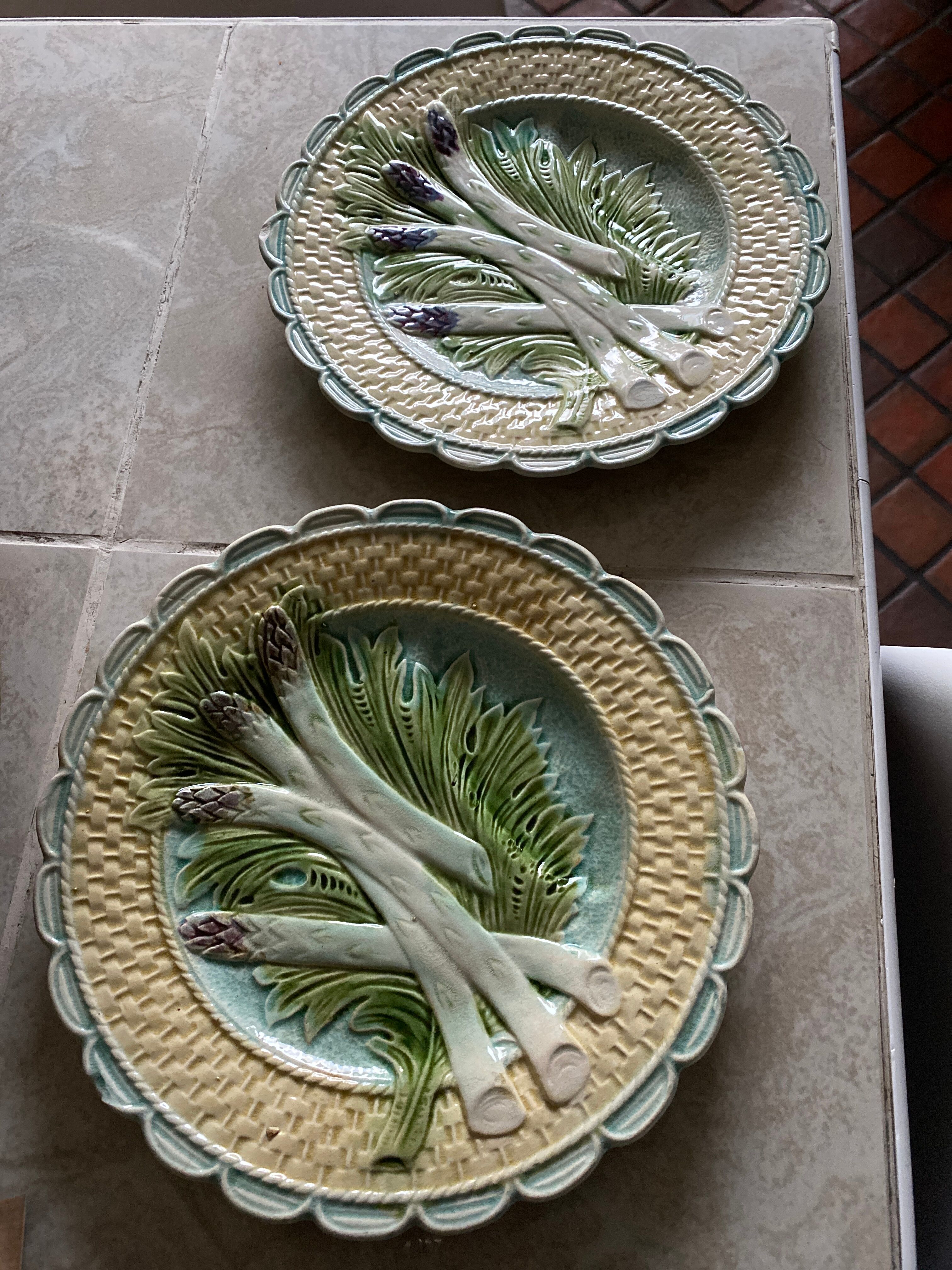 2 plates slurry asparagus