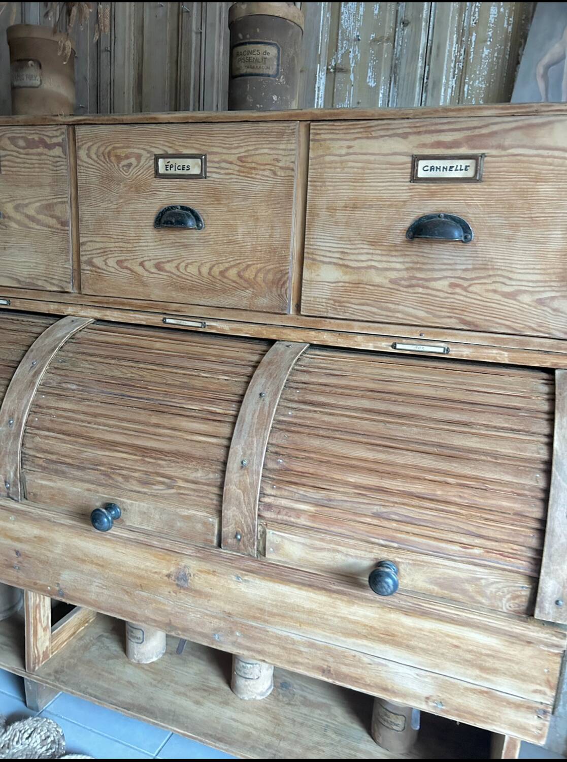 Exceptionnel meuble grainetier