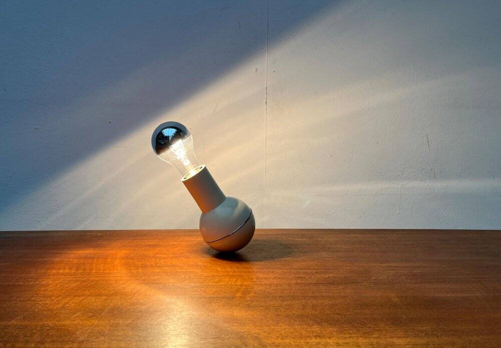 Lampe de table Culbuto d'époque spatiale italienne du milieu du siècle par Lamperti, années 1960