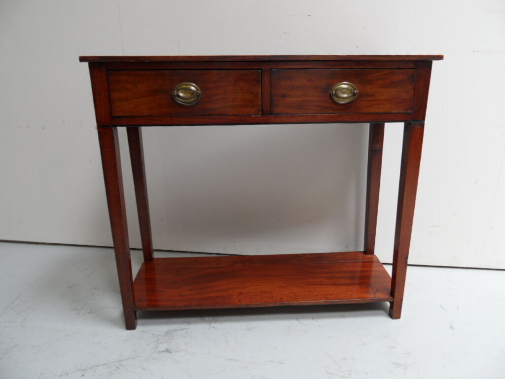 Antique mahogany sidetable