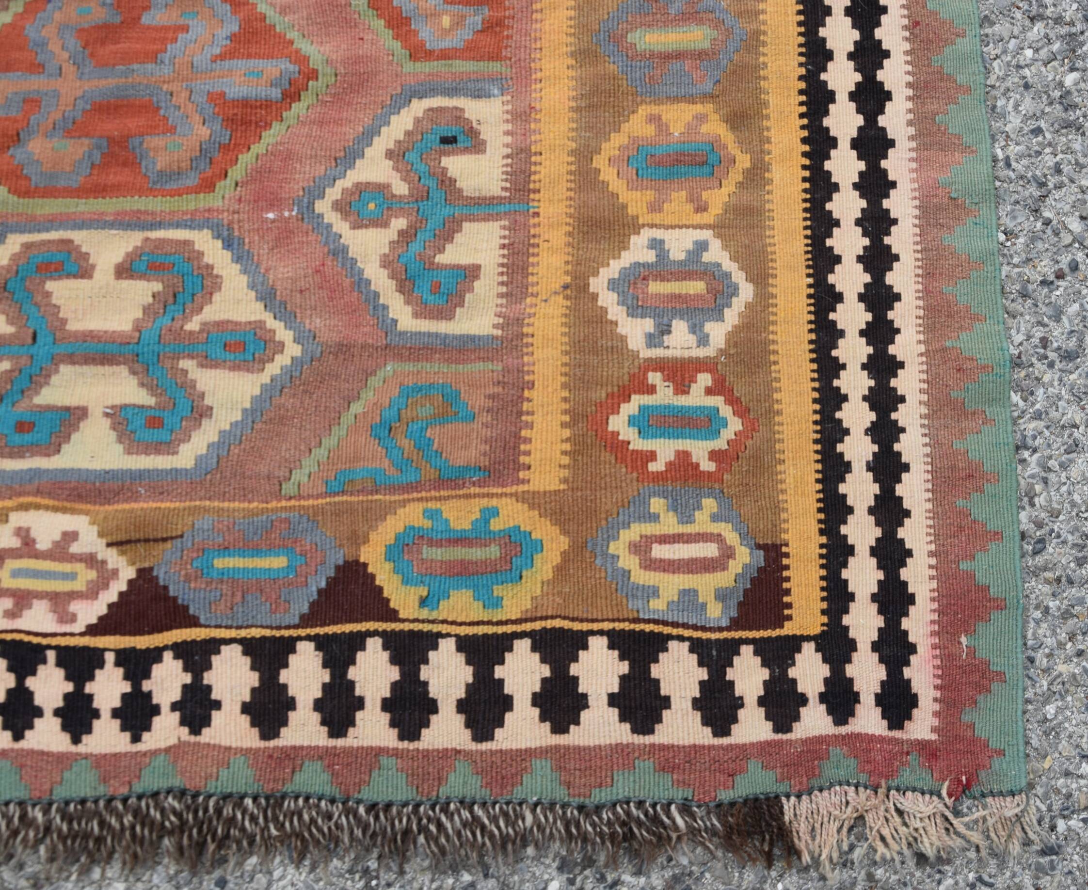 Kilim Rug Made By The Gashgai Tribes In Iran: 1.60 X 2.95 Meters