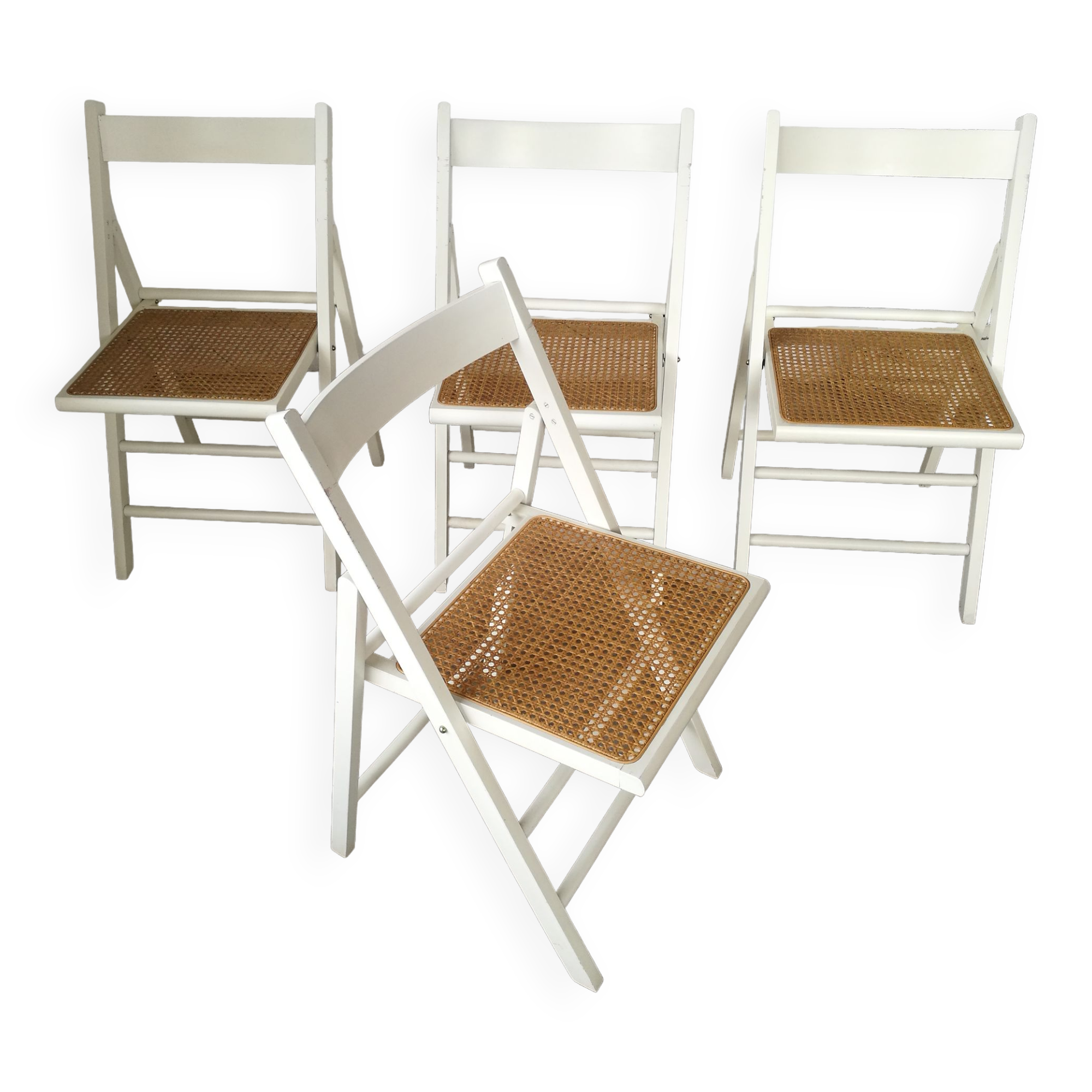 Set of 4 folding chairs, can.