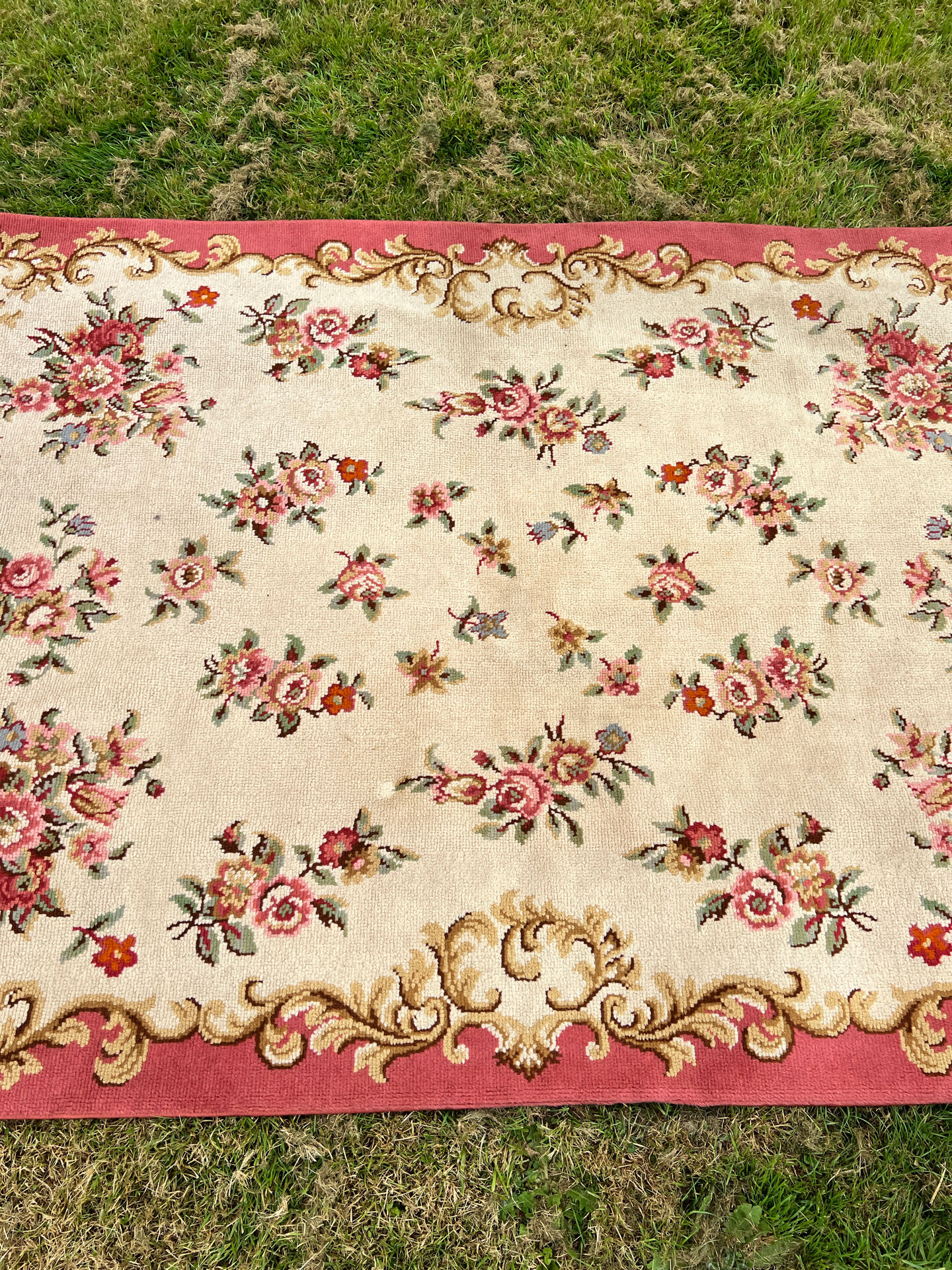 Floral carpet