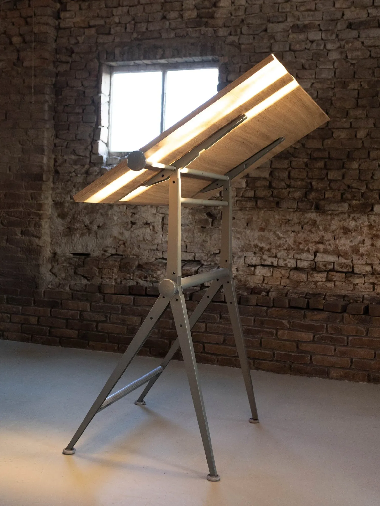 Friso Kramer & Wim Rietveld Table de dessin Reply XL – Ahrend de Cirkel, 1959