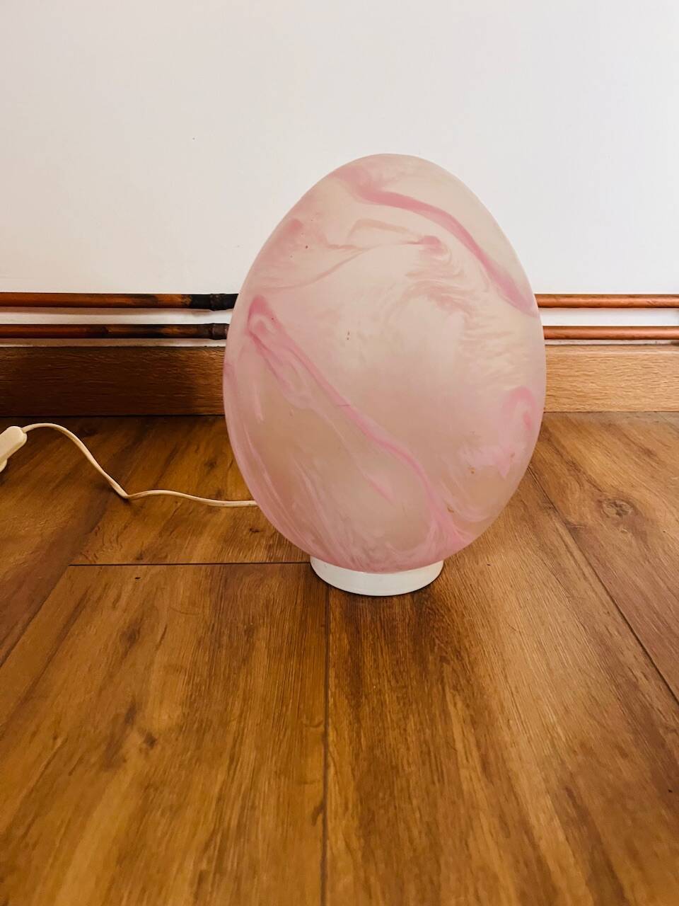 Vianne blown glass egg lamp