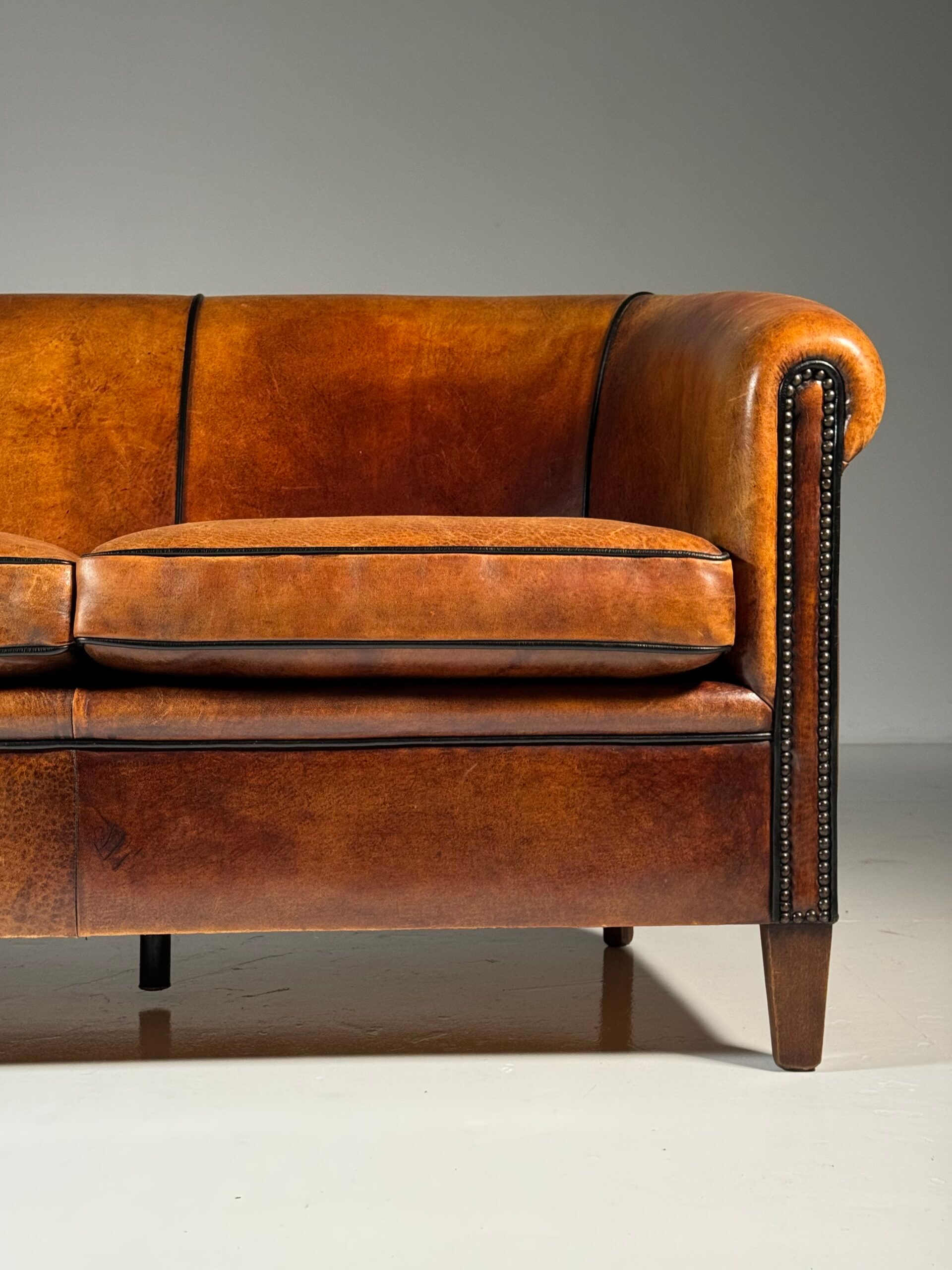 Sheepskin 3-seater classic sofa