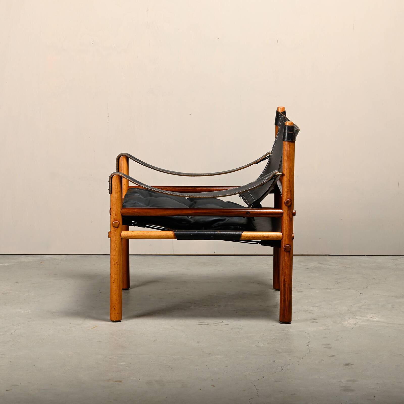 Arne Norell Sirocco Safari Lounge Chair in Rosewood and Black Leather, Swed