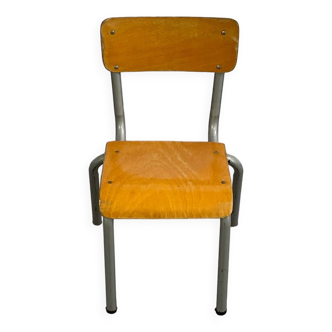 Mullca school chair
