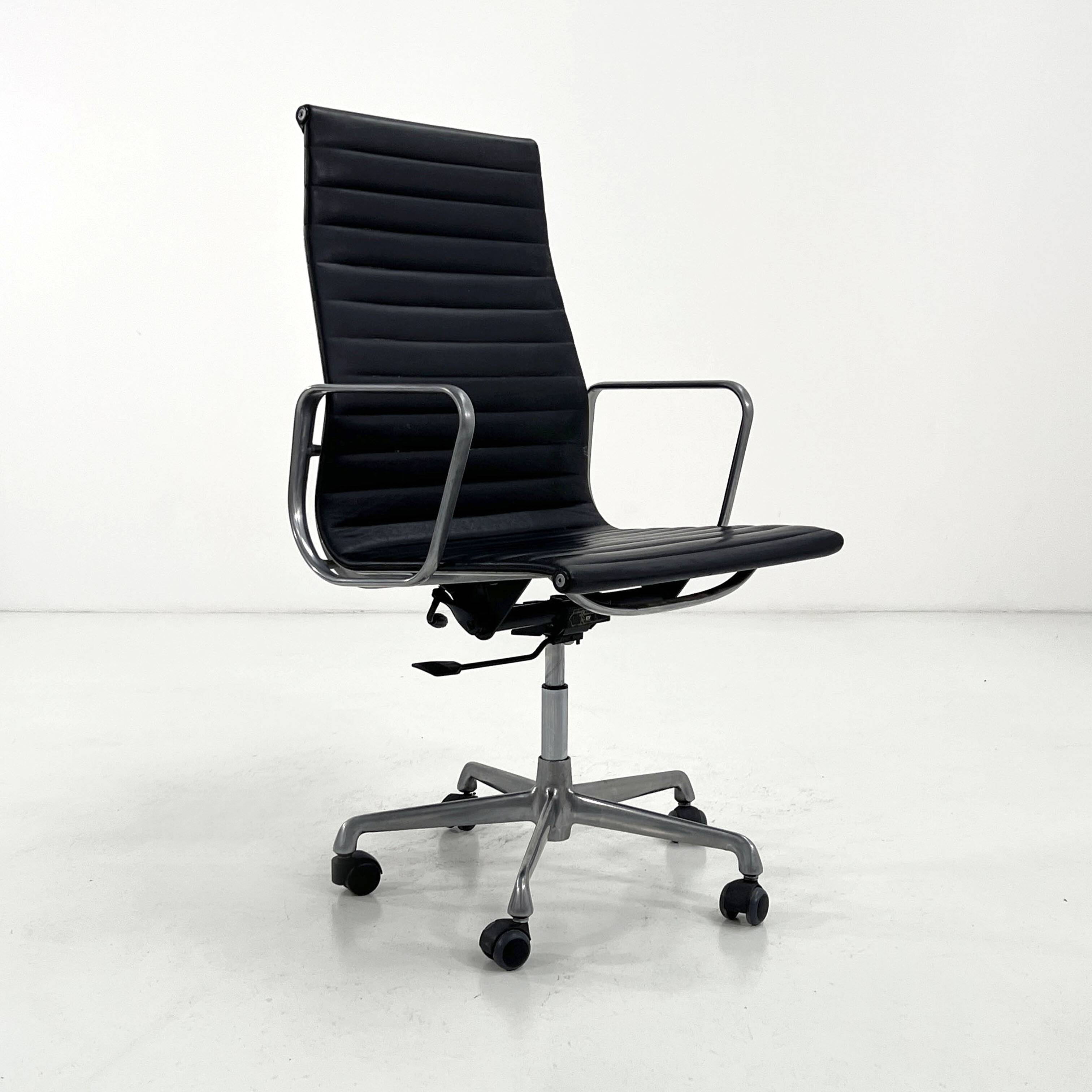 Fauteuil de bureau EA119 par C.& R. Eames pour ICF, 1970