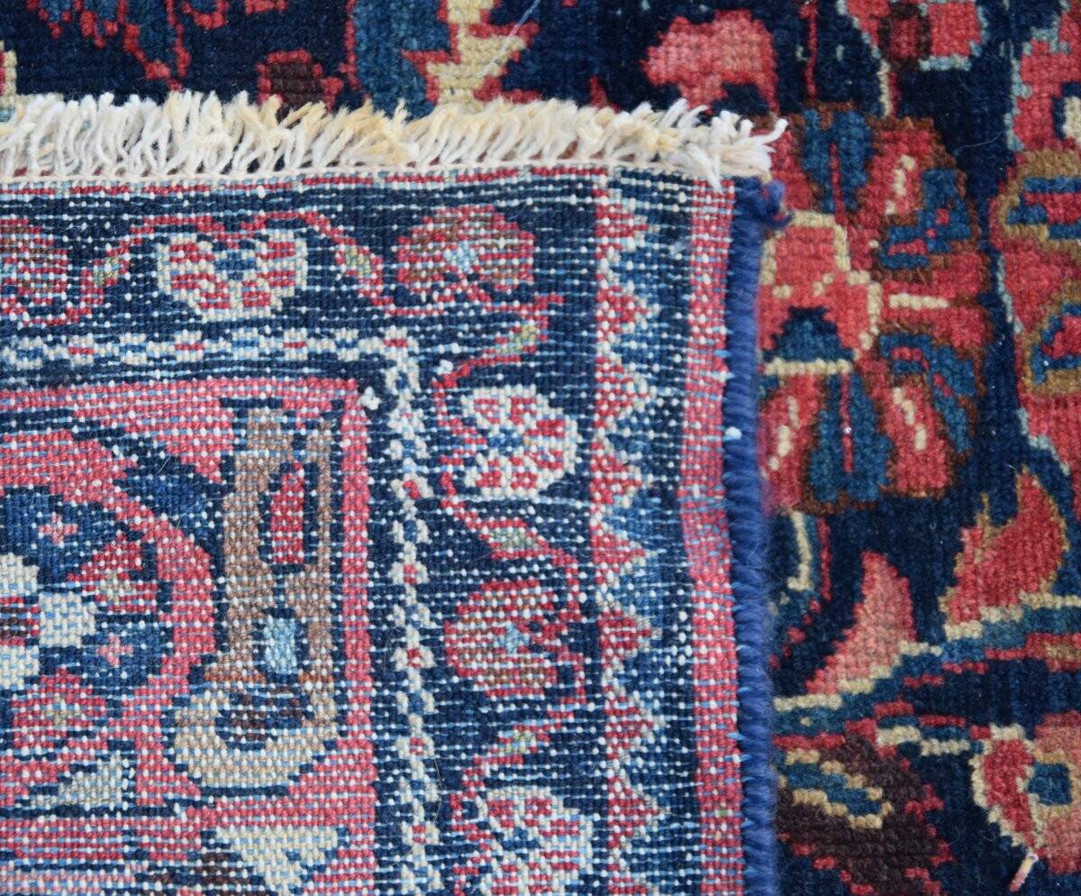 Persian Oriental rug Iran Lilian: 1.47 x 1.97 metres