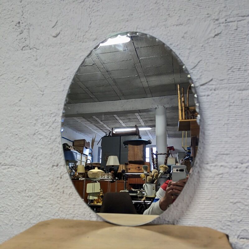 Beveled oval mirror 60x44cm