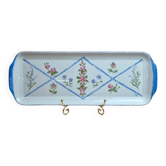 Plat à cake en porcelaine de Limoges peint à la main au décor floral, signé