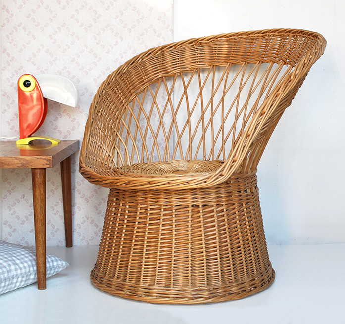 Rattan armchair back fan