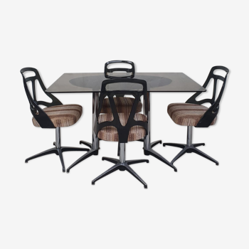 Table & 4 chaises 1970