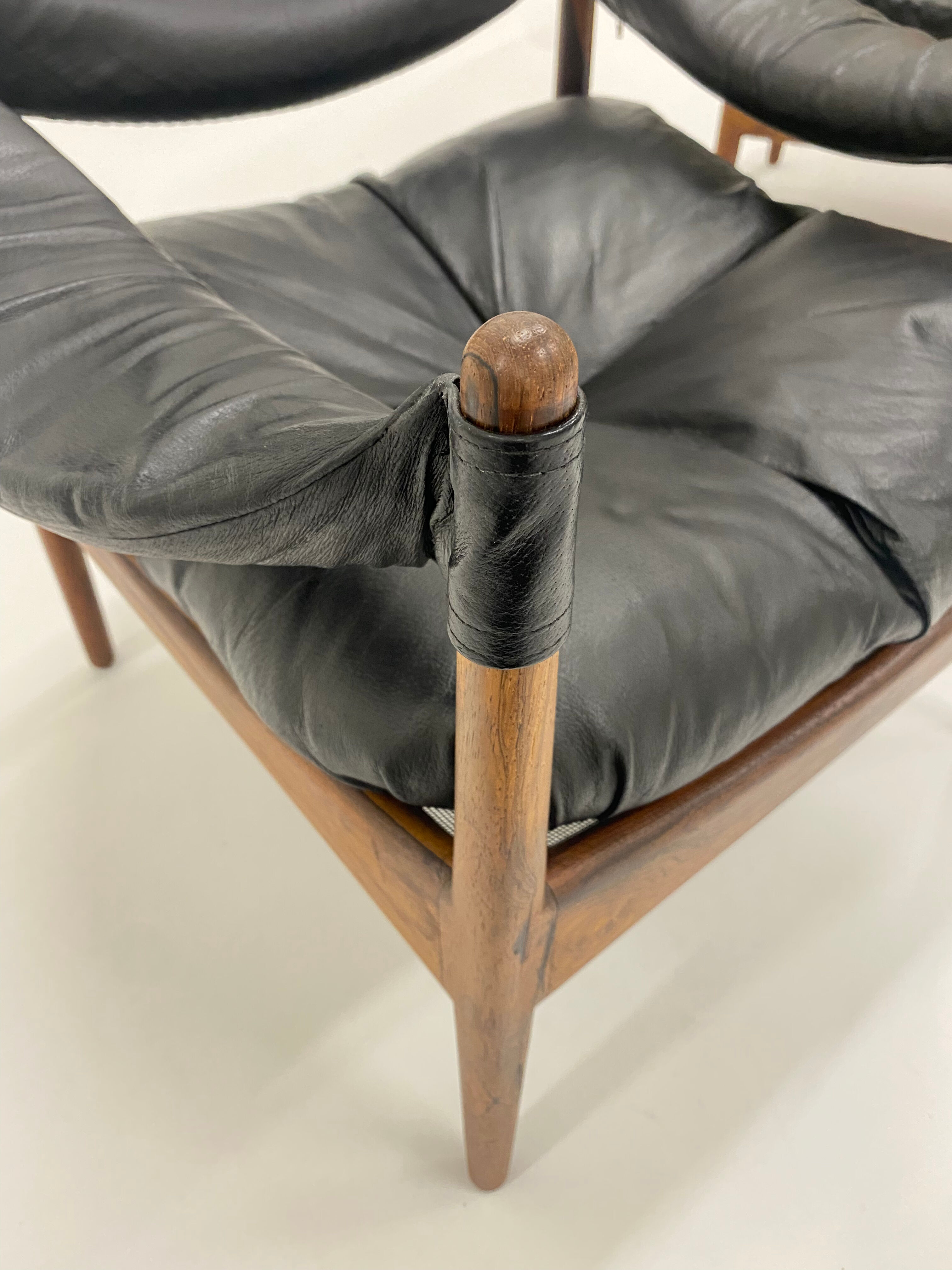 Pair of Modus armchairs in rosewood and leather, Kristian Solmer Vedel for Soren Willadsen 1960