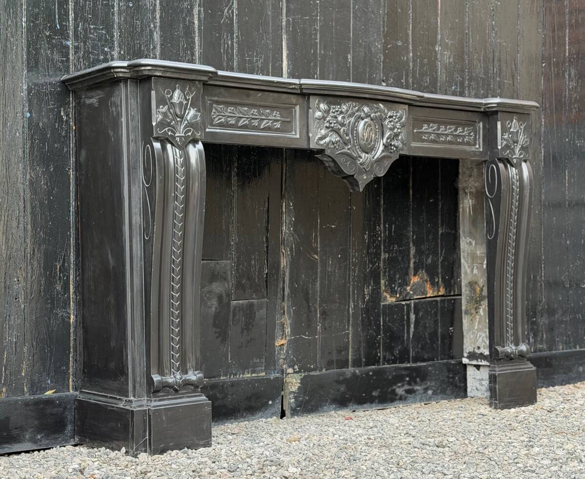 Napoleon III fireplace in black Belgian marble or Mazi, circa 1880