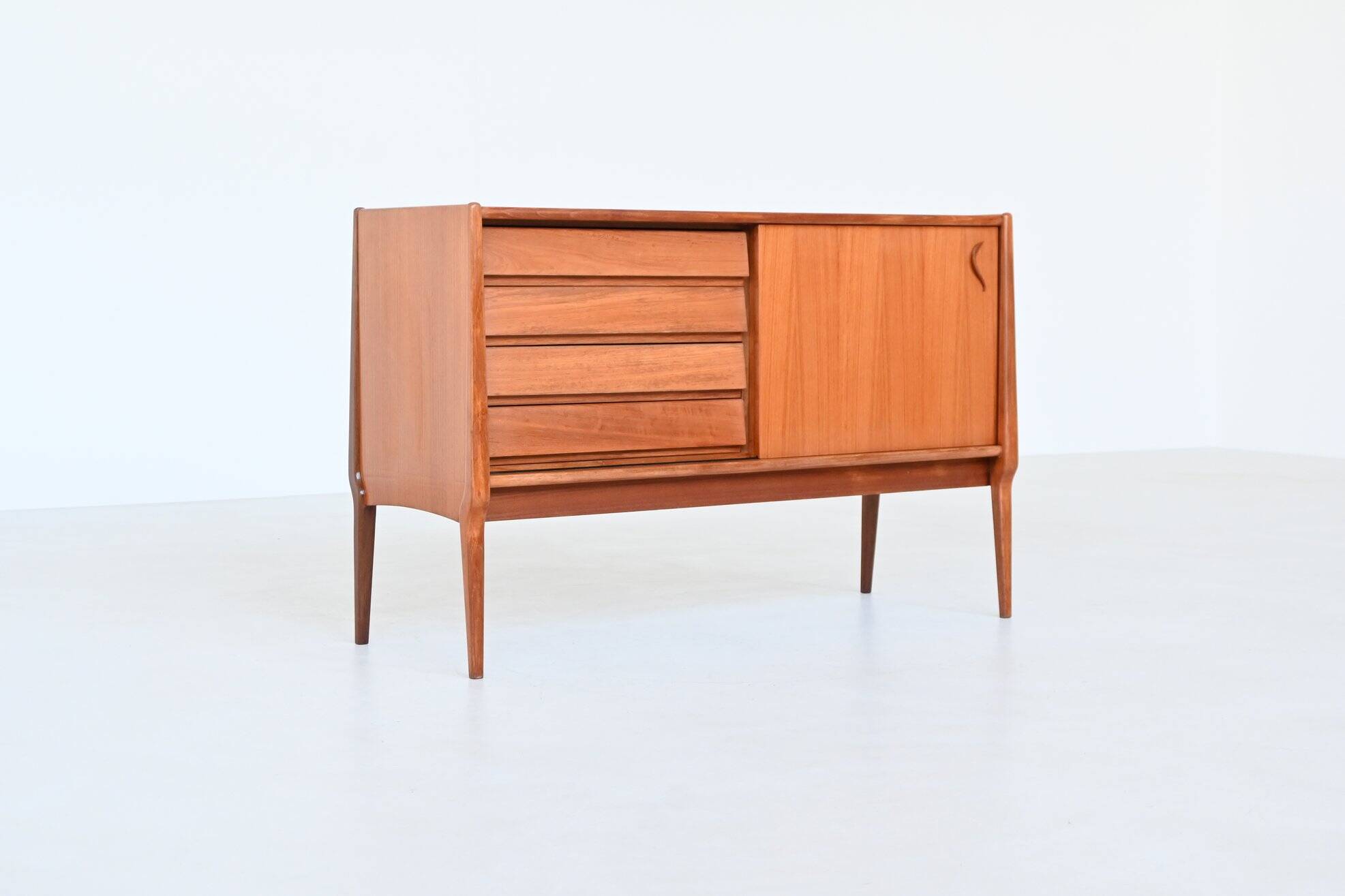 Bosteels Meubelen unique small sideboard in walnut Belgium 1970