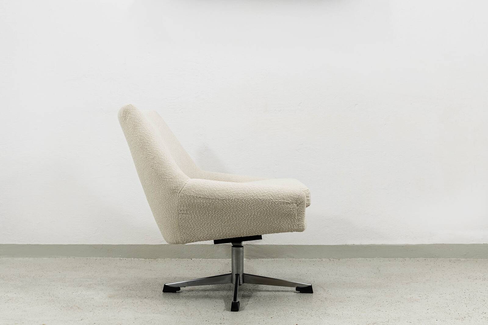 Vintage Swivel Lounge Chair, German, 1970s