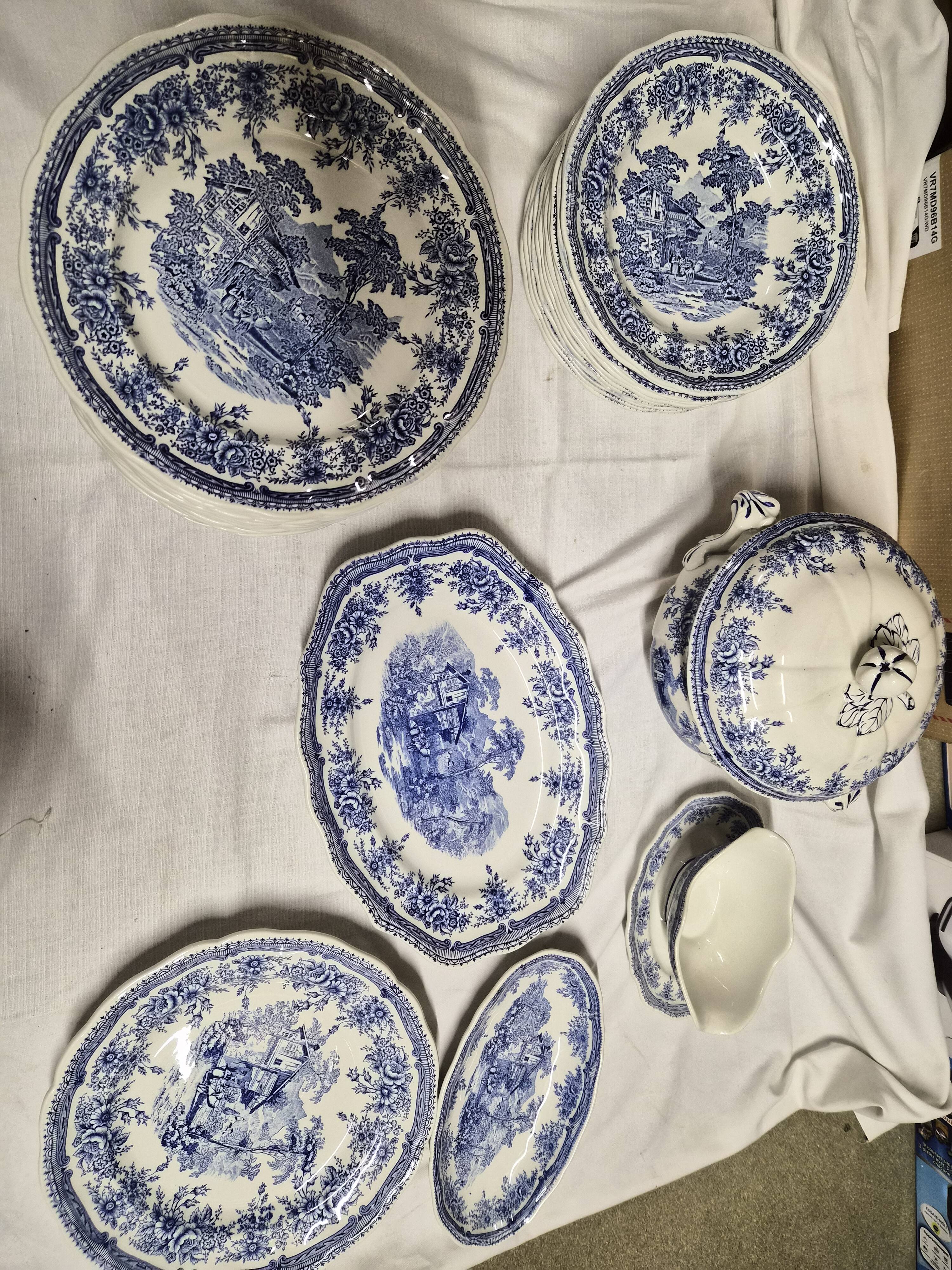 Complete table service The Cottage Lunéville 41 pieces blue decoration