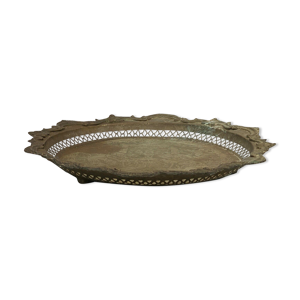 Plat metal argente ouvrage