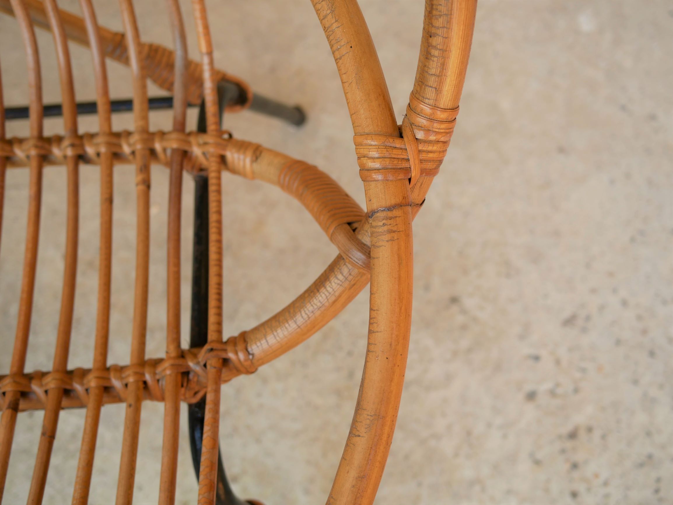 Vintage rattan bench feet metal