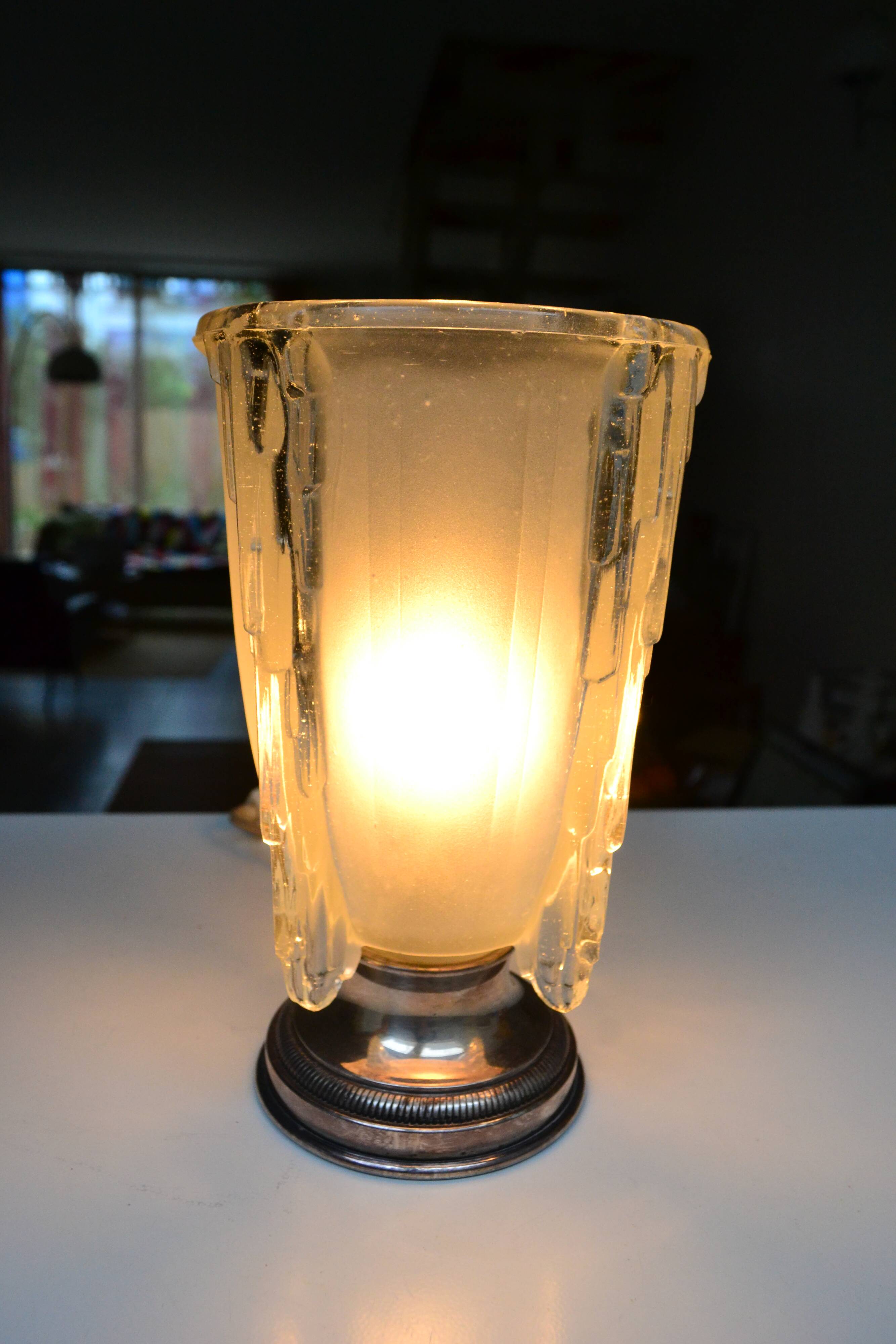 Art deco lamp jean gauthier ezan opalescent glass 1930s
