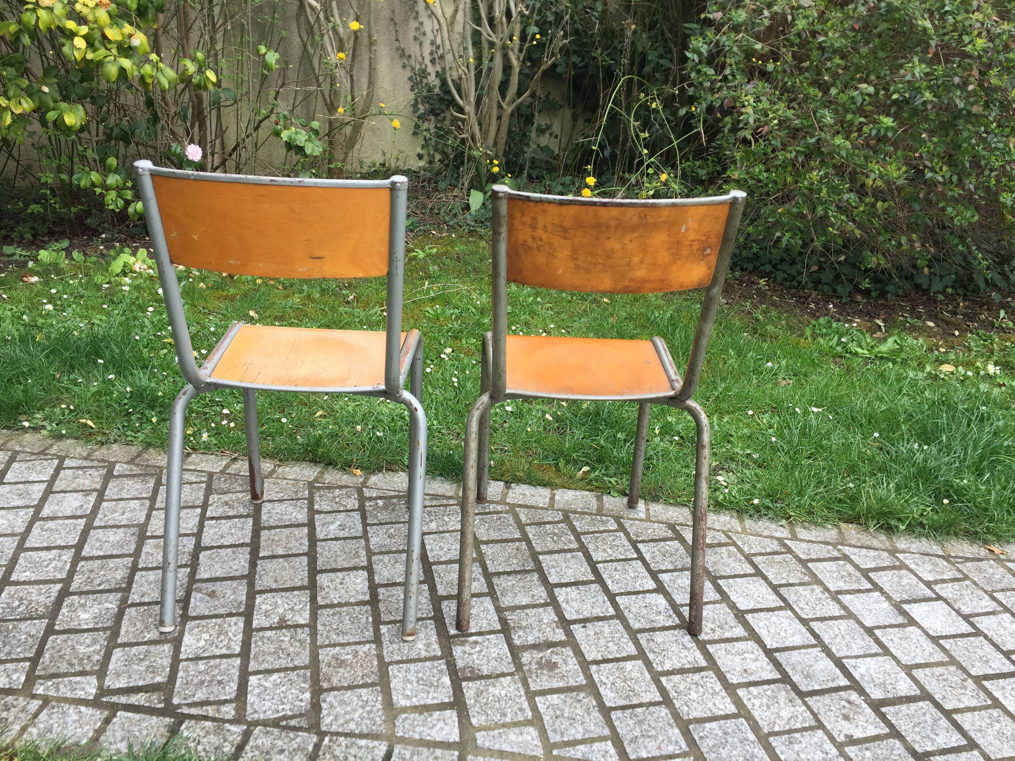 School mullca 510 vintage 1960 adult chairs pair