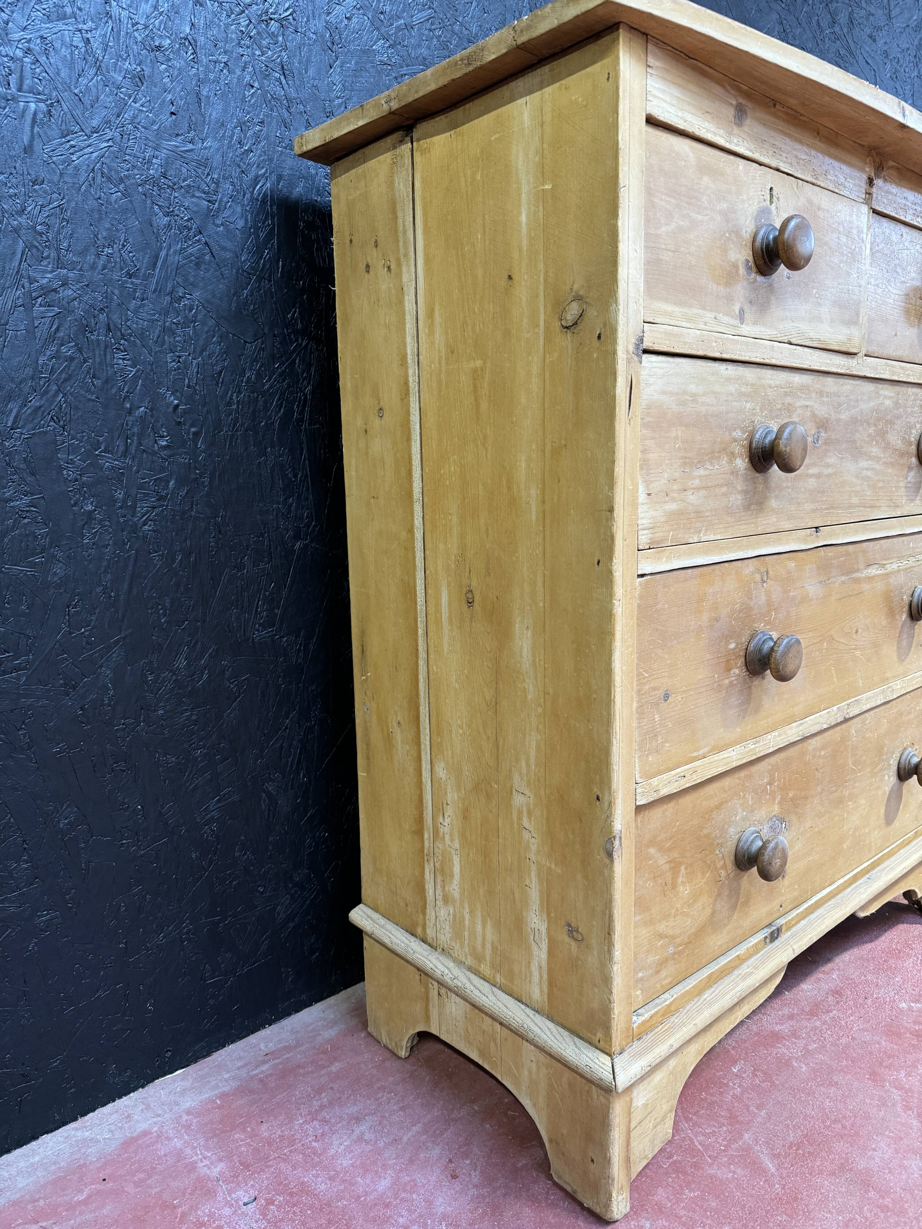 English pine chest of drawers