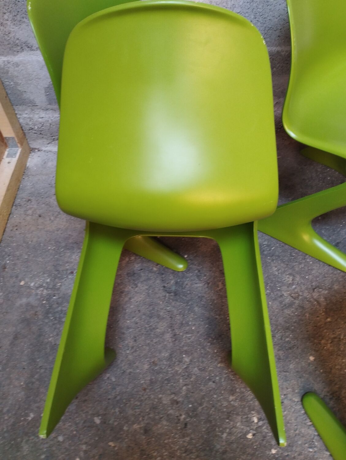Suite 4 chairs "Kangaroo" Ernst Moeckl