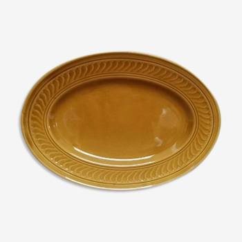 Serving dish in mustard gien earthenware