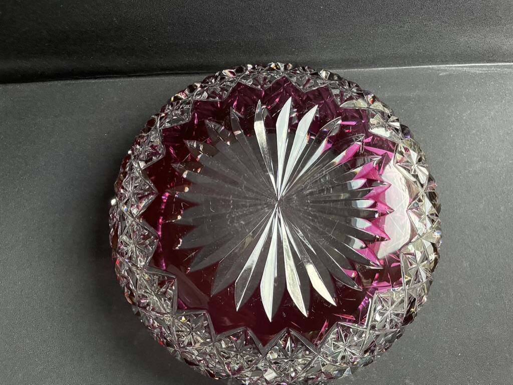 Salad bowl or bowl – Cut crystal overlay - Saint Louis