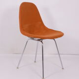 Pair of DKX 1 Wire Chairs by Charles & Ray Eames, Herman Miller, 1952
