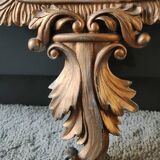 Louis XVI/Baroque style rectangular mirror. In polyresin with golden patina/Cérusée. Fronton knot. Dim. 47 x 14 cm