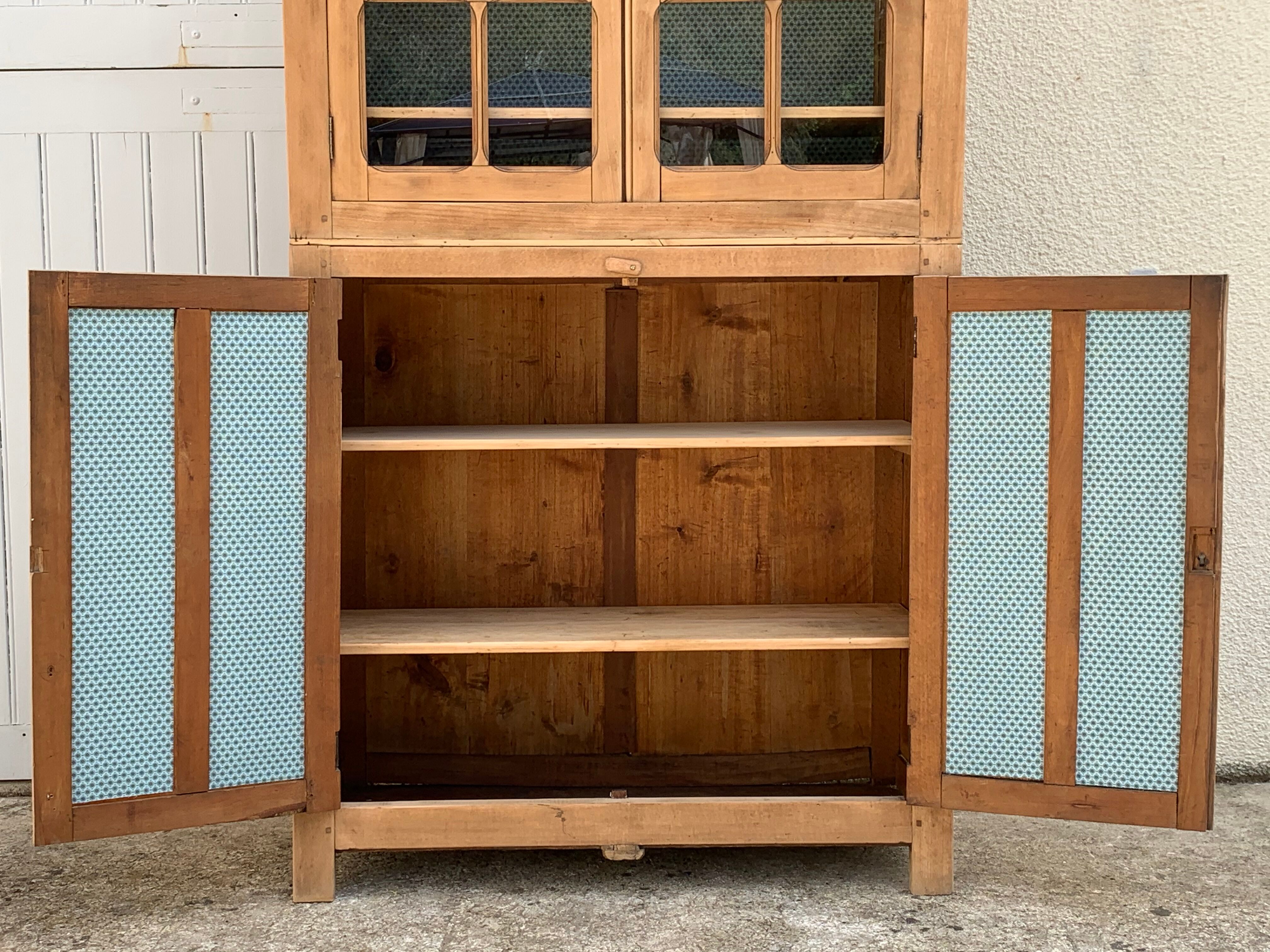 Parisian buffet glazed raw wood