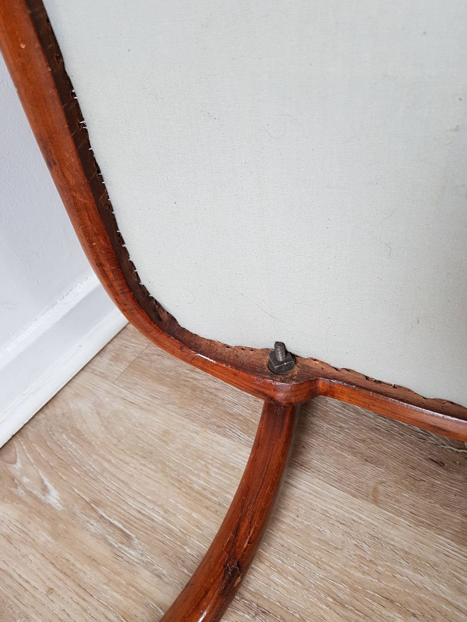 Curved wooden chair at the beginning of THE 20th century