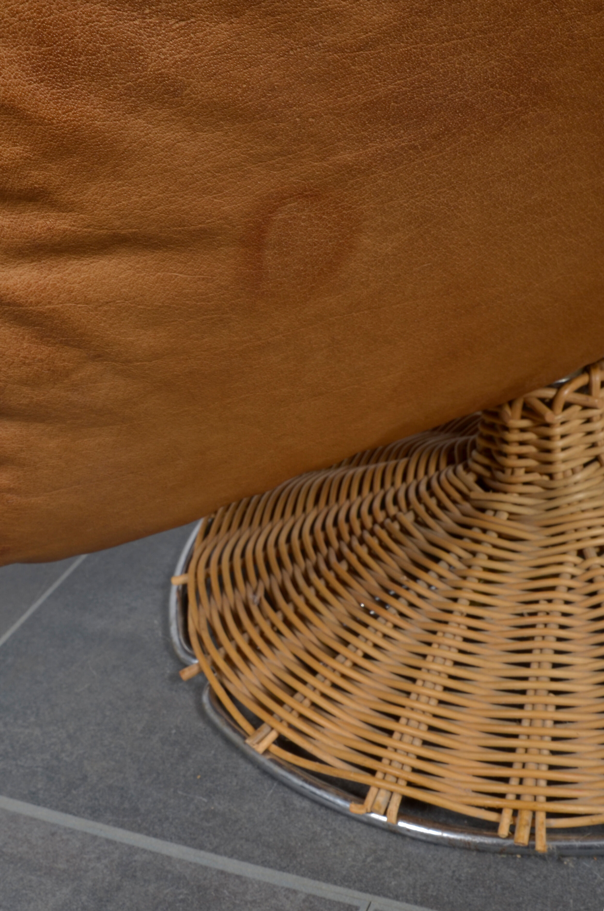 Delantra swivel chair by Gerard van den Berg for Montis