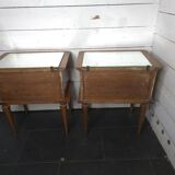 Paire de tables de chevet vintage en chêne et miroir