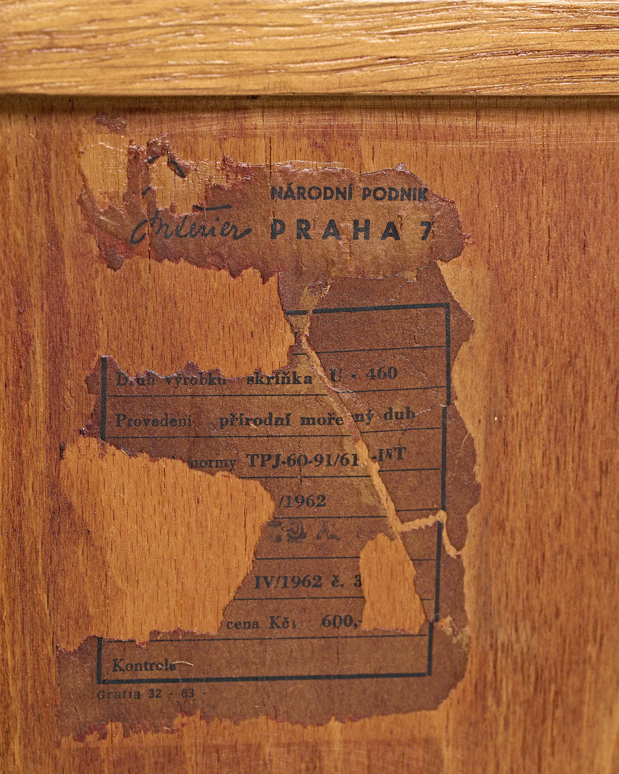 Model U-460 Sideboard in Oak by Jiří Jiroutek for Interier Praha, 1965