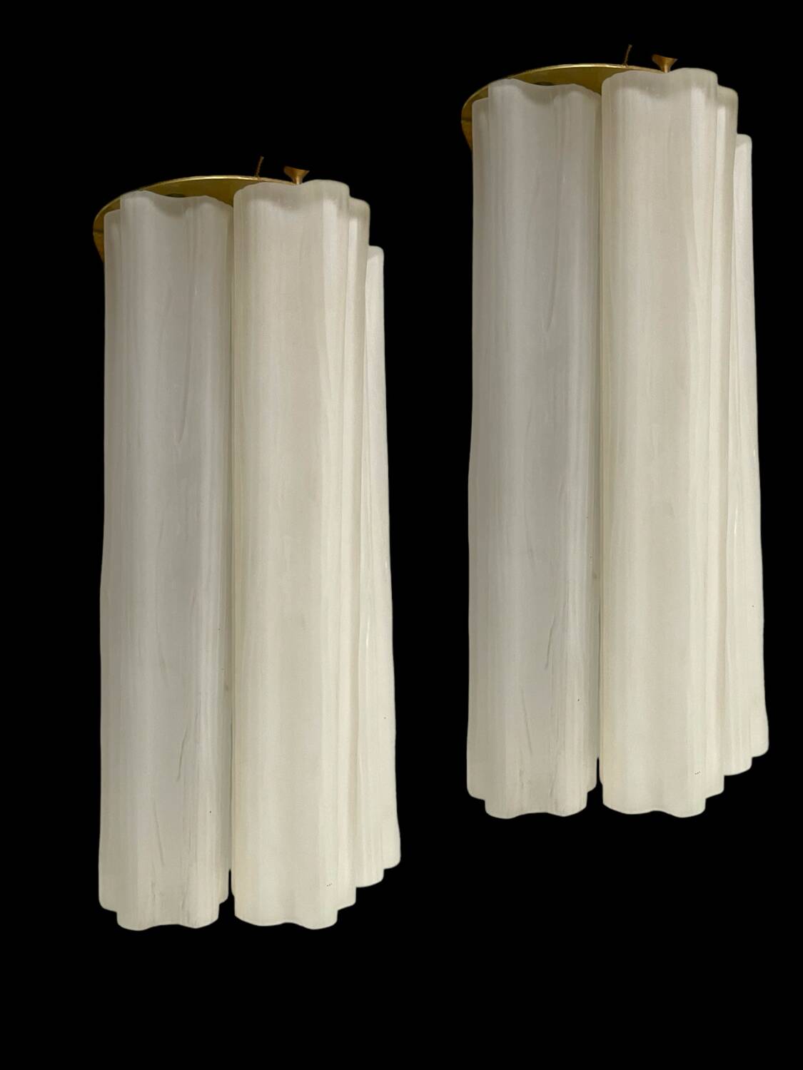Appliques murales en verre de Murano blanc laiteux Tronchi des années 1970