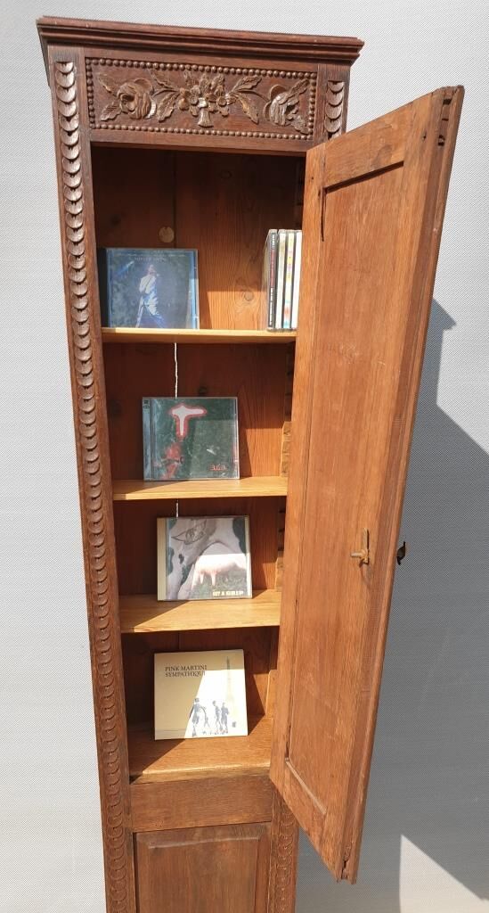 Nineteenth century clock library trapeze shape
