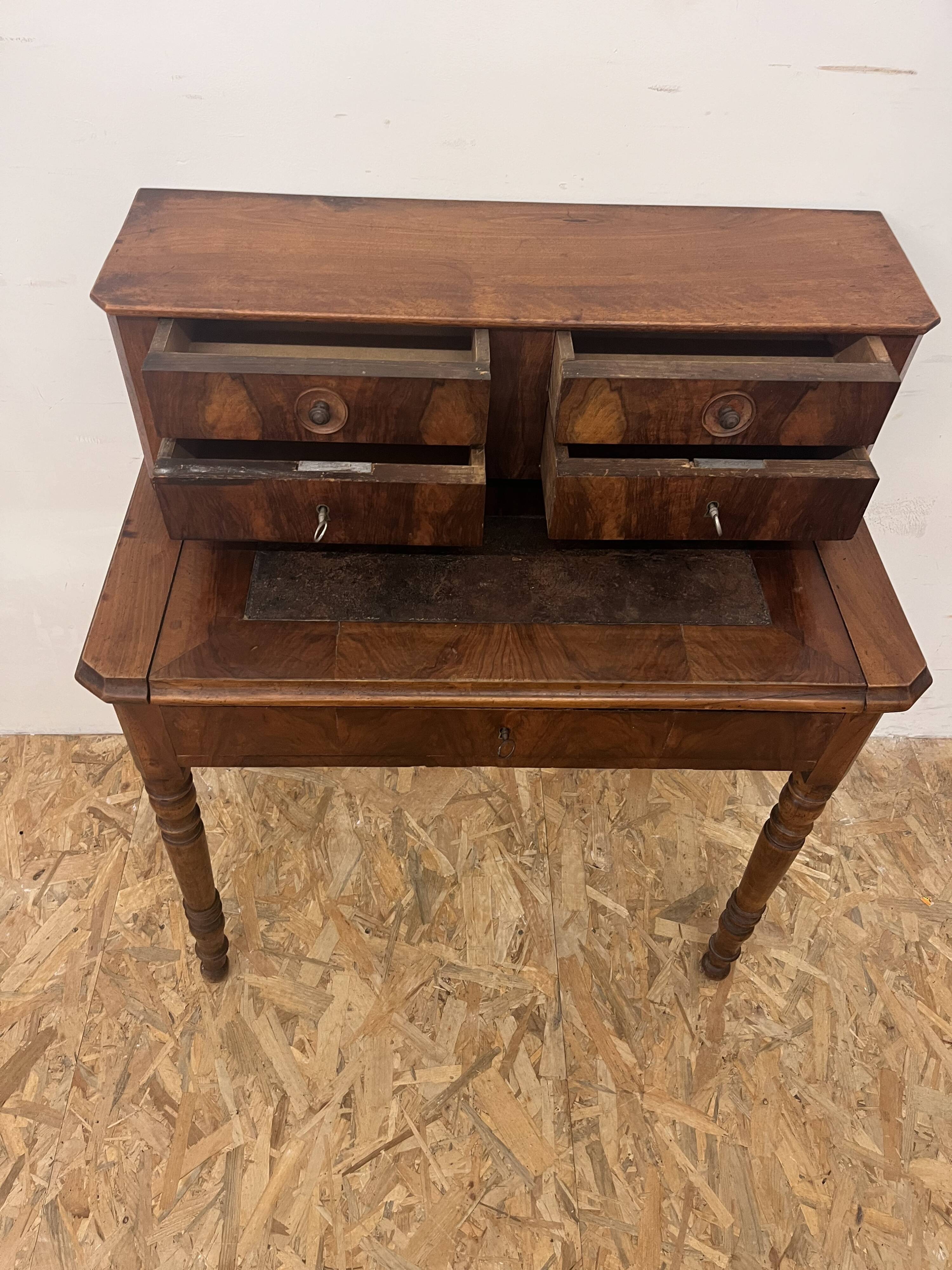 Louis Philippe stepped desk