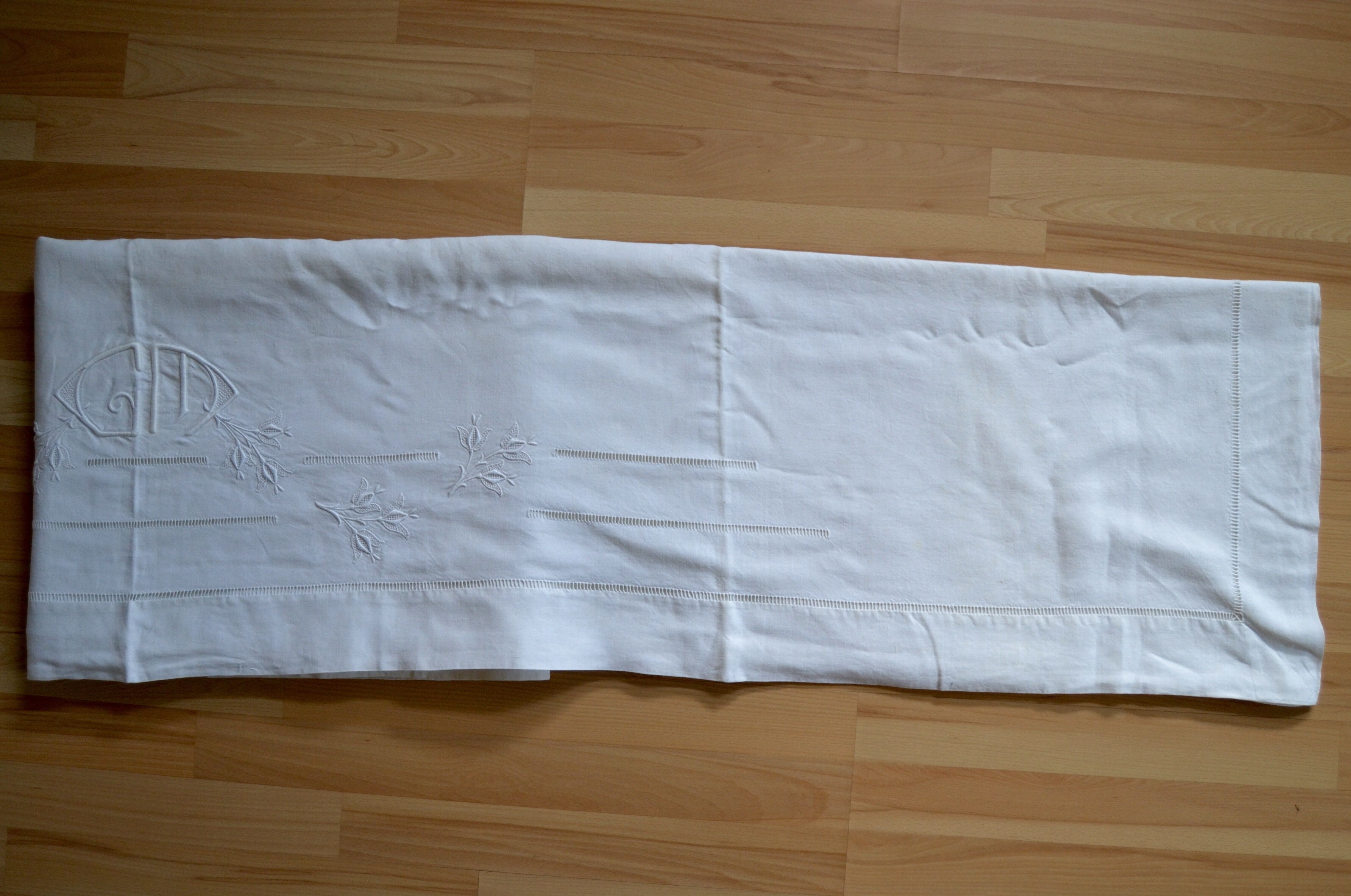 Linen old flat sheet with back embroidered Monogram 'GM '.