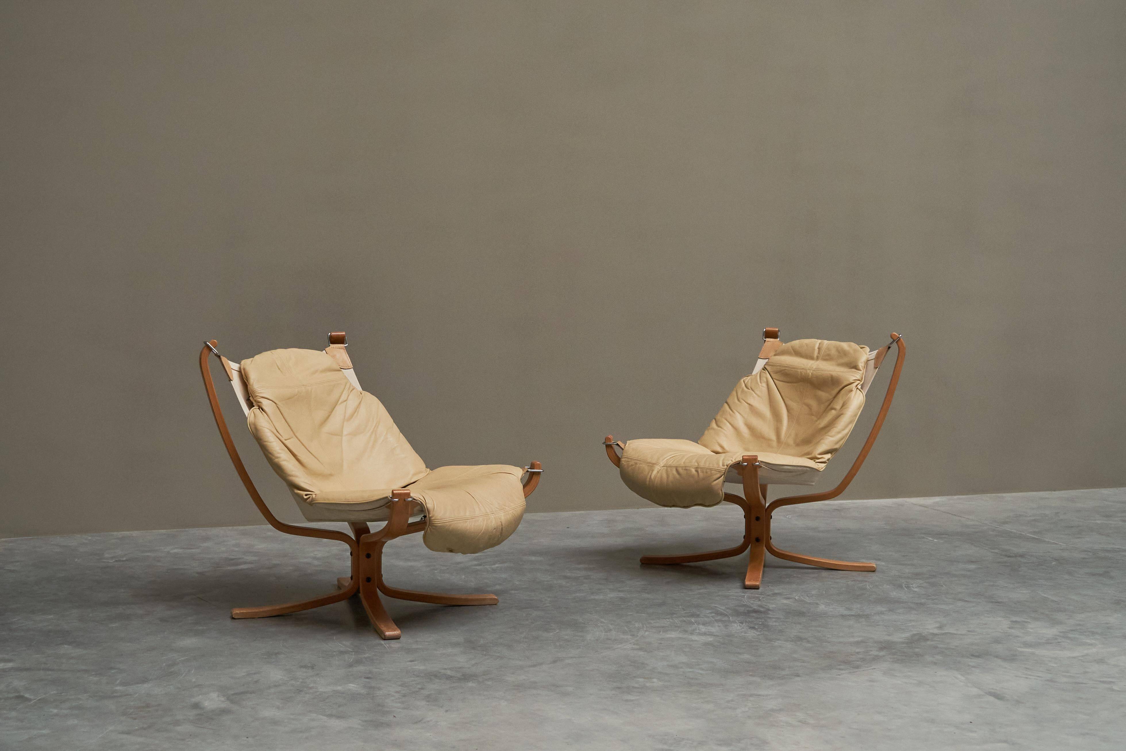 Pair of Sigurd Ressell Falcon Lounge Chairs leather, canvas, birch, 1970s