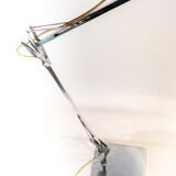 Lampe de table en acier inoxydable et de conception italienne par Flos