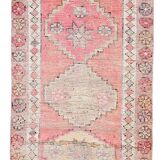 Tapis de couloir oriental vintage rose