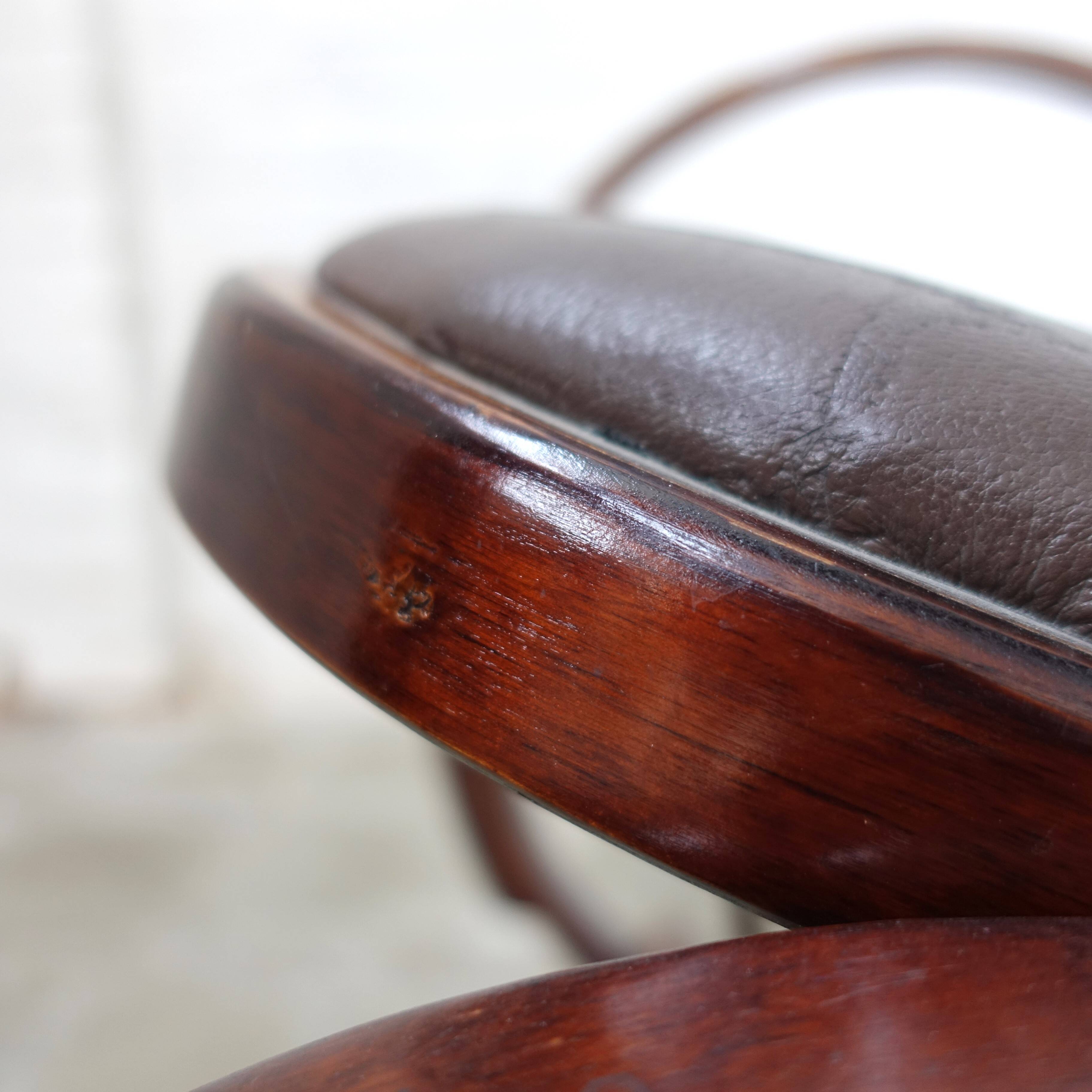 Chaise à bascule style Thonet