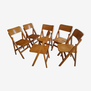 Folding chairs