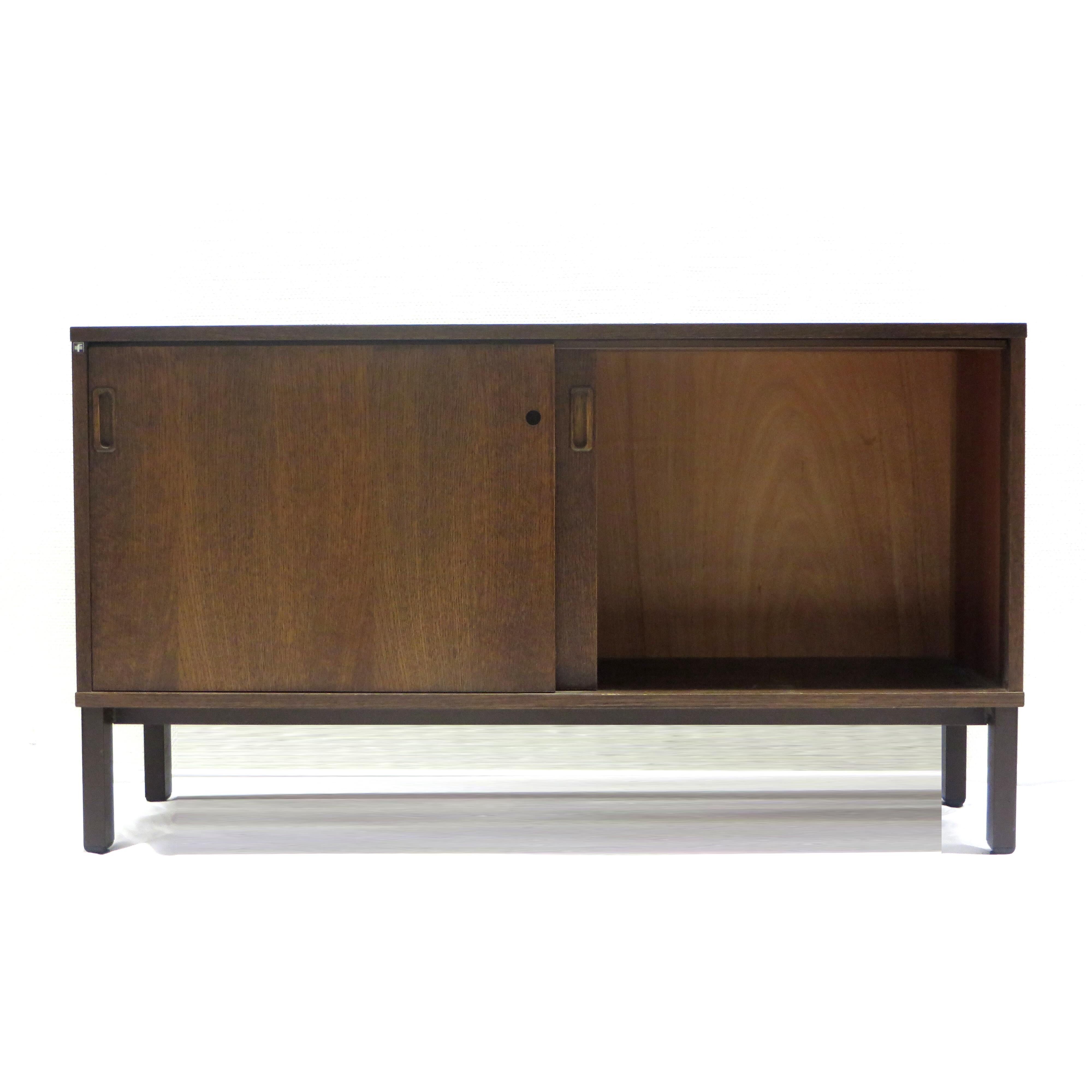 Sideboard  60